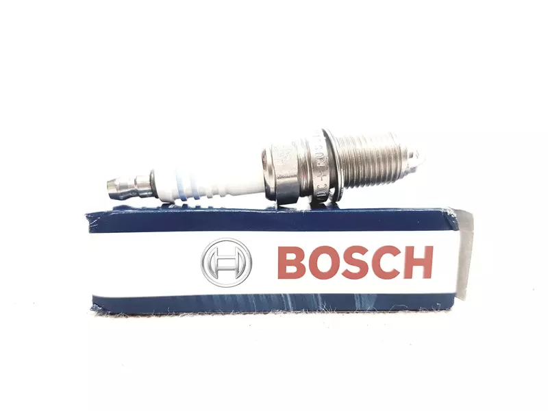 0 242 235 666 - Bosch Świece Fr7Dc+ Alfa Romeo 159 1.8 Mpi • Motostacja.pl